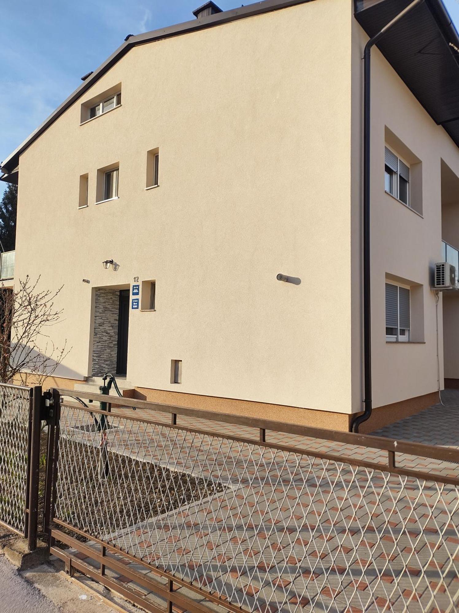 Happy Room Karlovac Exterior photo